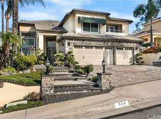 924 S Camerford Ln, Anaheim, CA 92808