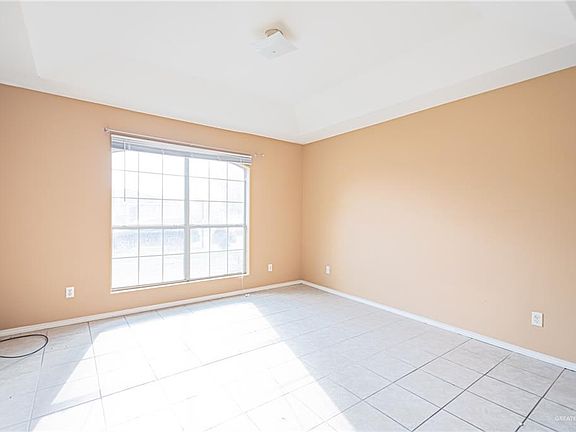 5th image of 2808 Diedorf Dr