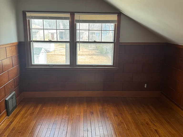 2024 SW Stone Ave — Photo 13