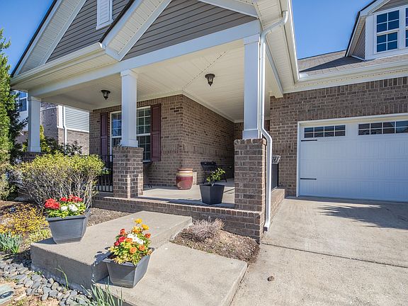 4th image of 1868 Stonewater Dr