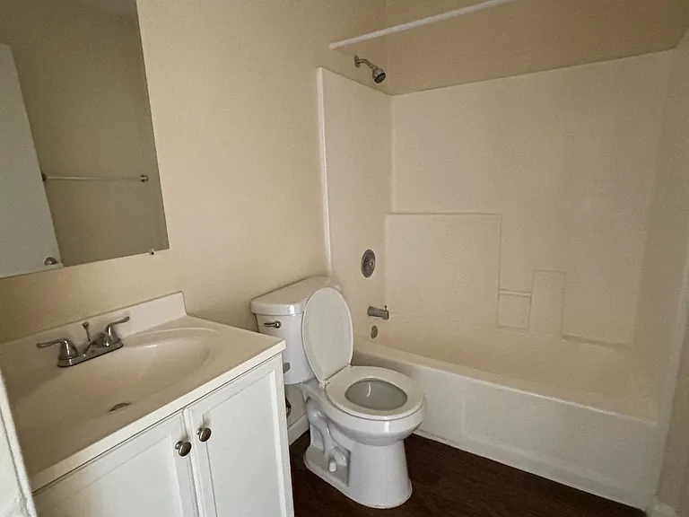 2573 Ulric St #14 — Photo 5