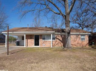 6505 Farmstead Rd, N Little Rock, AR 72117