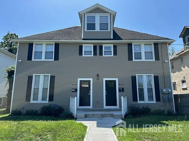 826 George St #1STFL