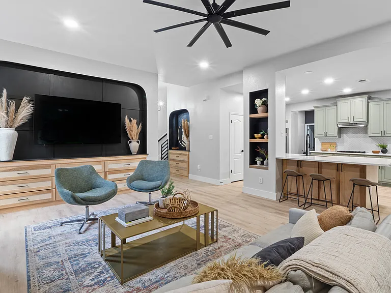 2915 Stonecreek Dr — Photo 14