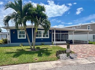 11291 Bougainvillea Ln, Fort Myers Beach, FL 33931