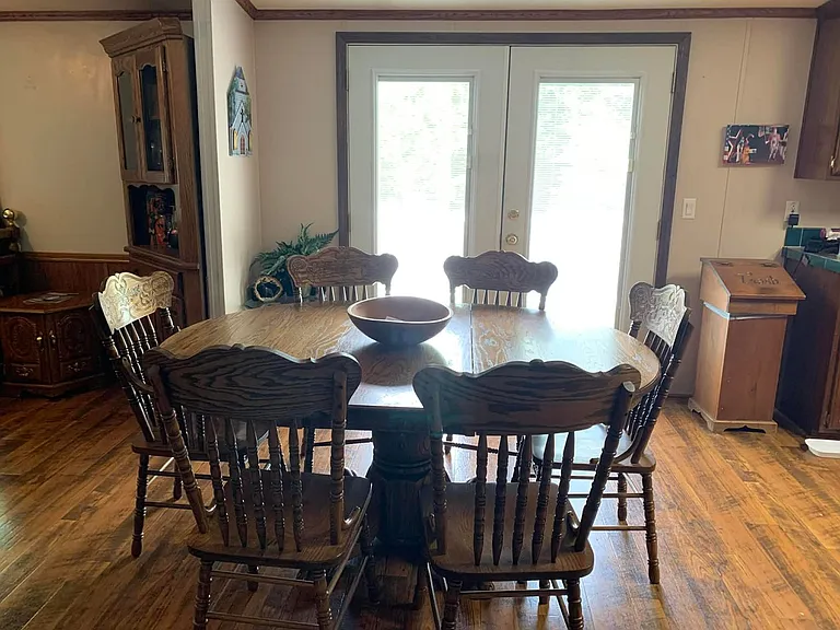1006 Pleasure Rd — Photo 8