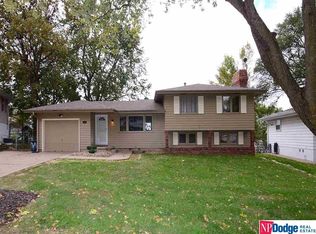 5013 White Cloud Dr, Bellevue, NE 68157