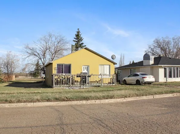 5313 W 50th St, Castor, AB T0C 0X0