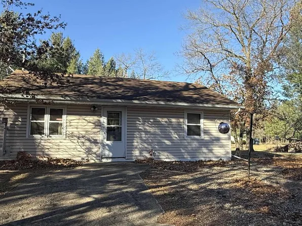N8945 Deer Path Road, New Lisbon, WI 53950