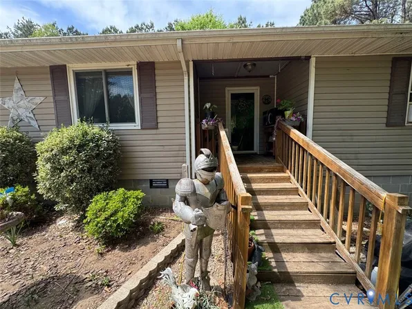 5704 Brills Rd, Mc Kenney, VA 23872