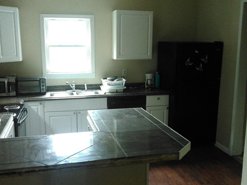 1st image of 166 Court St