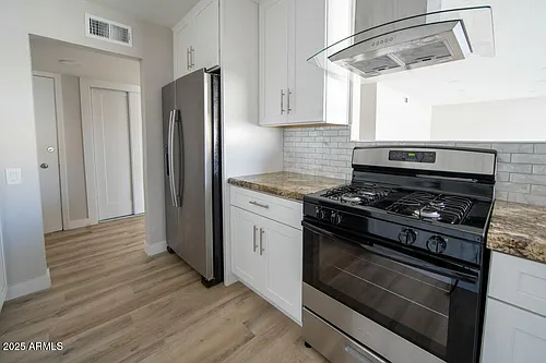 6767 N 7th St #123 Photo 1