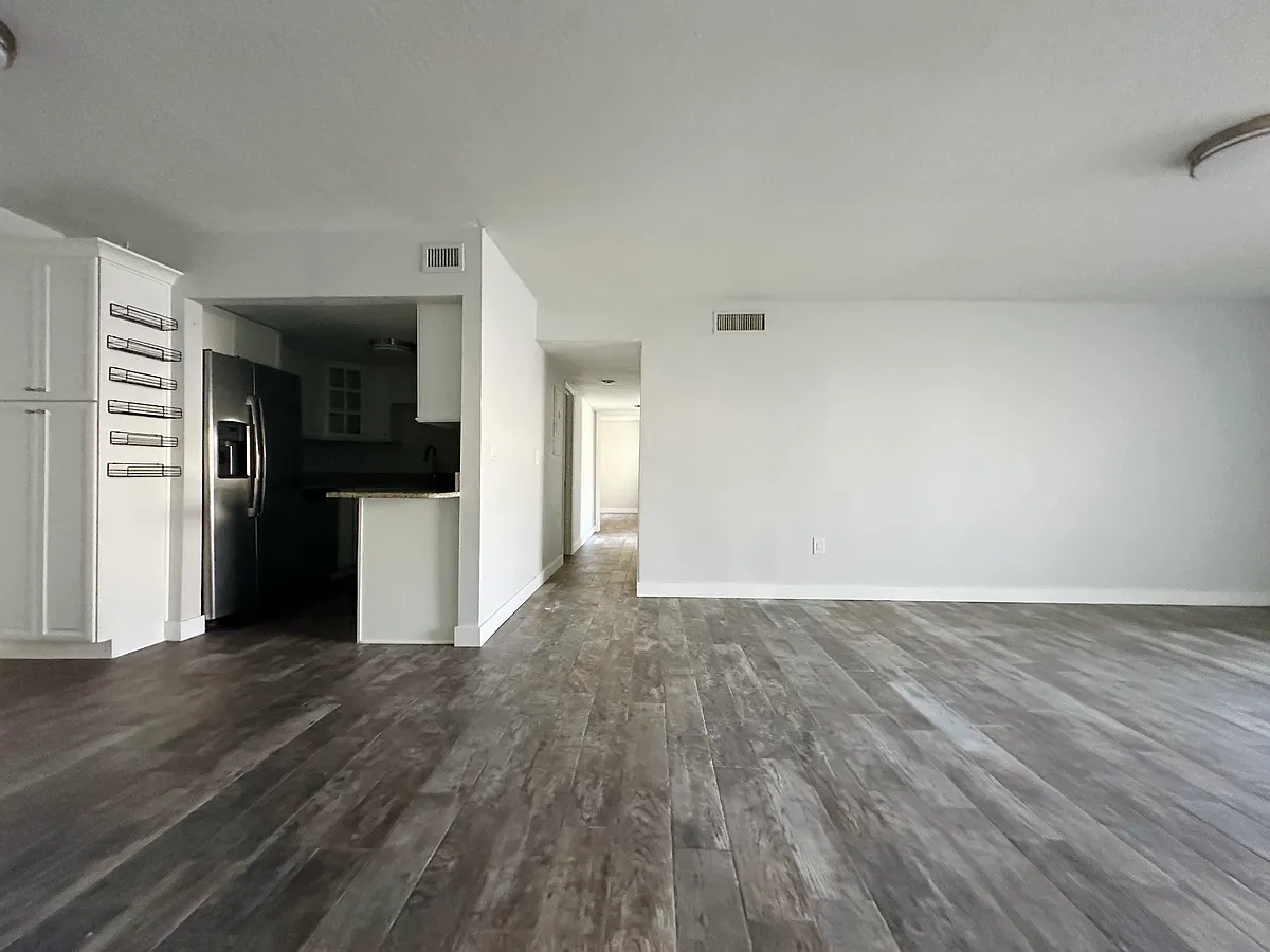Building Photo - 912 Lake Destiny Rd #D