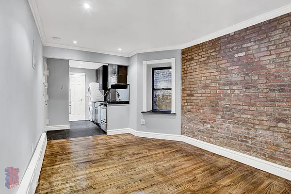 Rented by Centennial Properties NY | media 9
