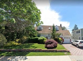 45 Interstate Highway U Willets Rd, Albertson, NY 11507