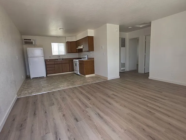 510 E 1st St, Hawthorne, NV 89415 — Photo 23