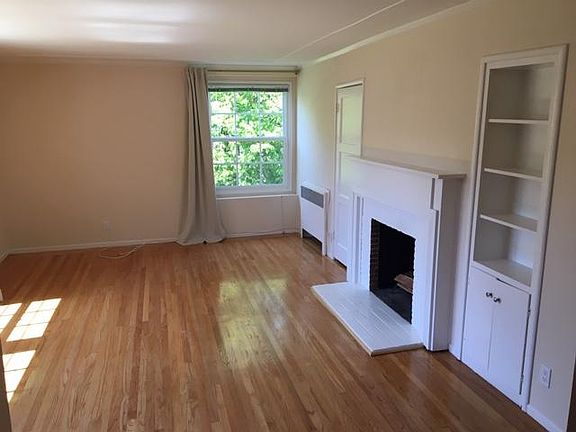 2nd image of 240 E Bellevue Ave APT 7