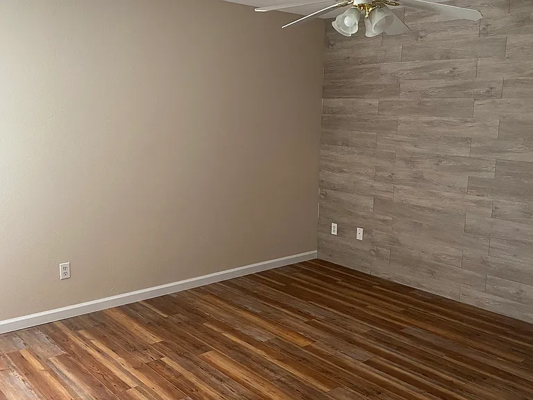 1460 Gamay Cir — Photo 9
