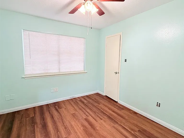 8914 Beau Monde Dr — Photo 15