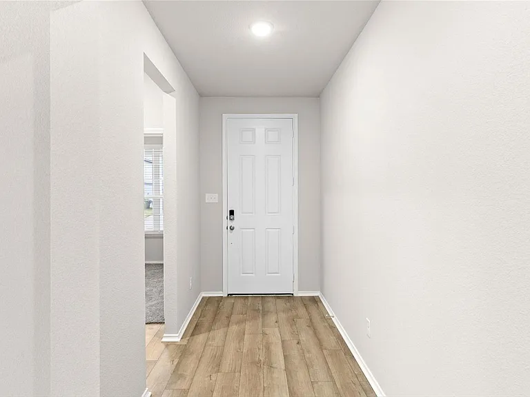 5953 Revere Dr — Photo 3