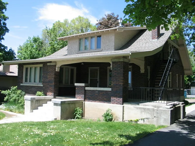 631 E 400 N — Photo 8