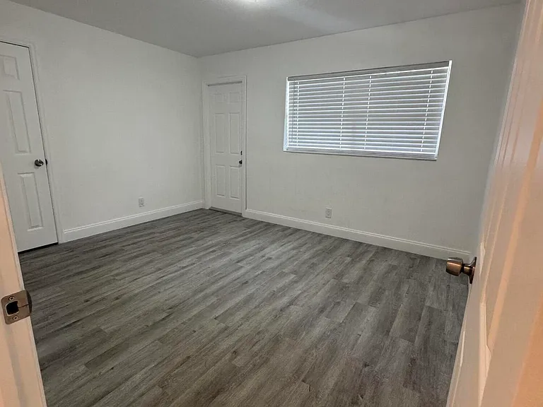 1795 NW 55th Ave #3 — Photo 15