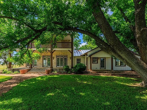 3rd image of 249 Eureka Ln