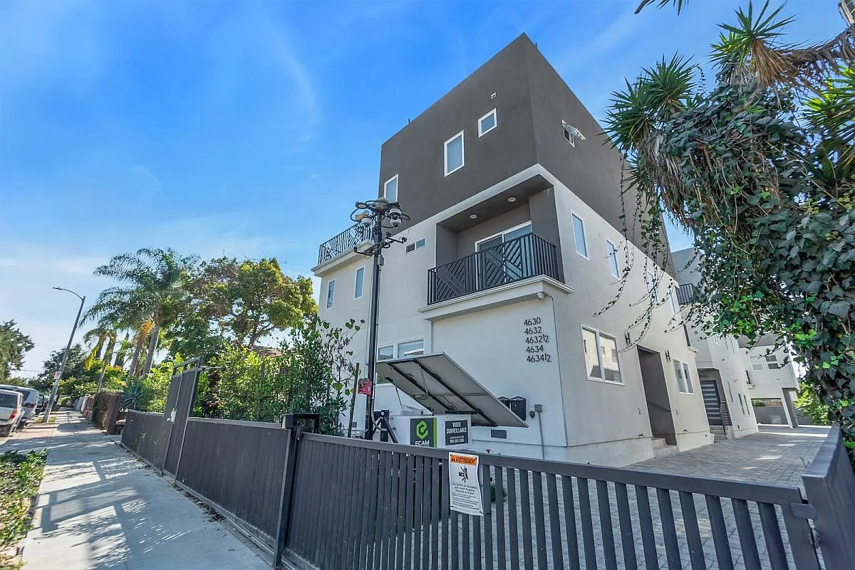 4630 Saint Elmo Drive, Unit 4634 — Photo 3