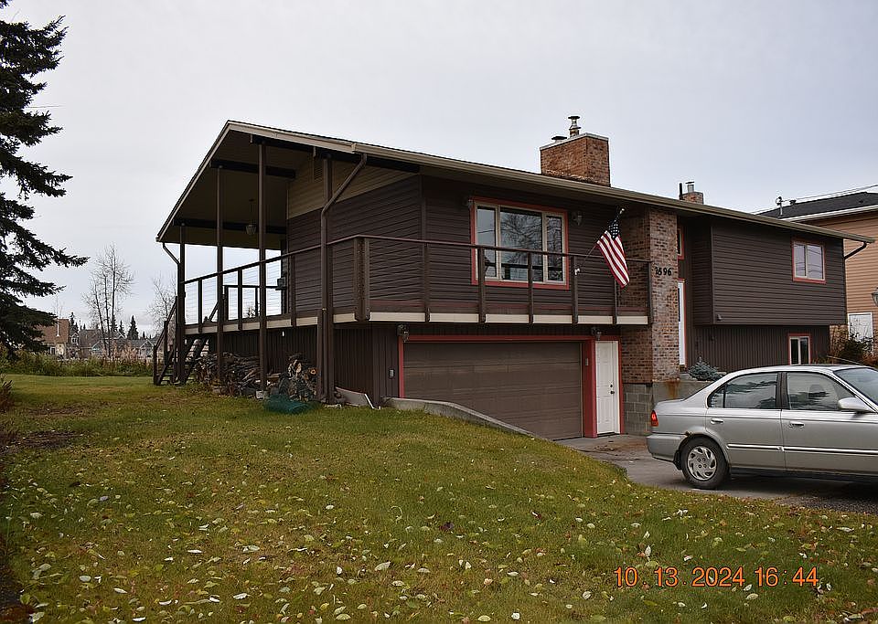 1st image of 2596 Riverview Dr