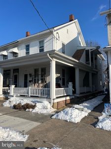 521 Walnut St, Denver, PA, 17517