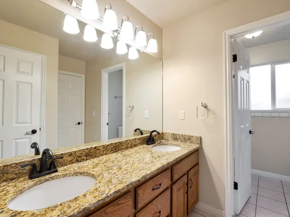 2348 W 2075 N, Clinton, UT 84015