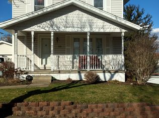 125 Maple St SW, Sugarcreek, OH 44681