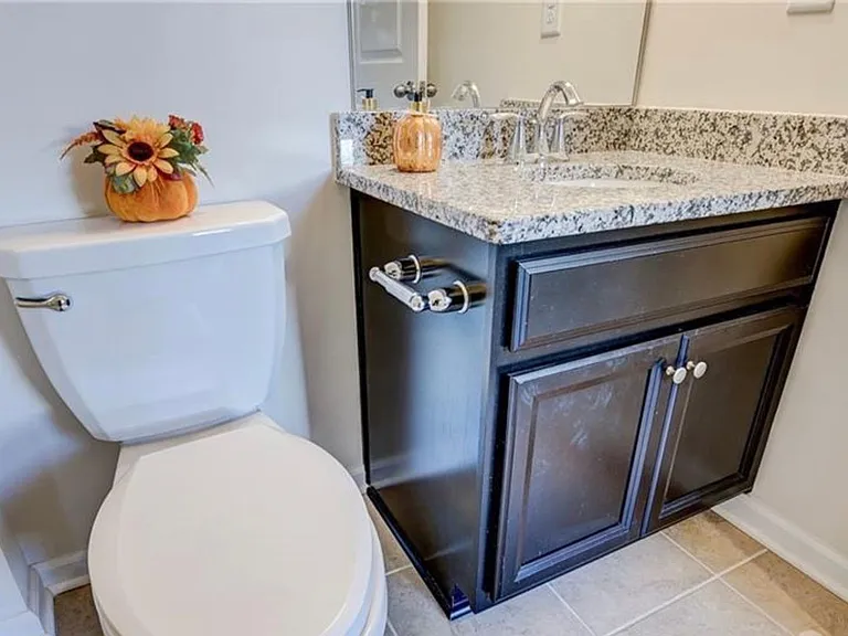 4107 Hickory View Dr — Photo 13