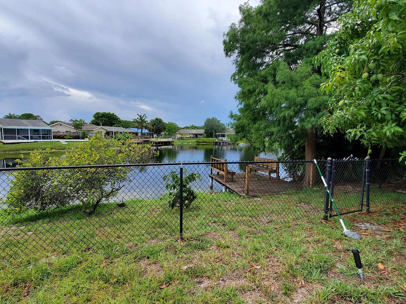 3 bed, 2.0 bath, 1564 sqft, $3,150 — Photo 2