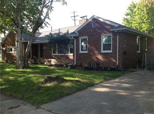 160 Jefferson Ave, Clawson, MI 48017