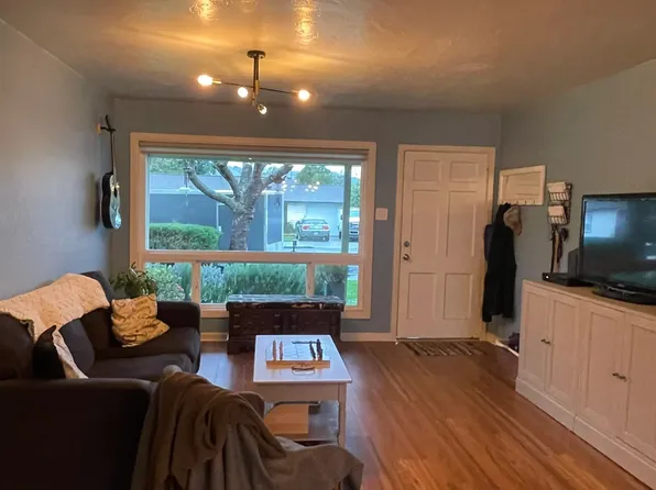 230 S Montgomery St, Napa, CA 94559