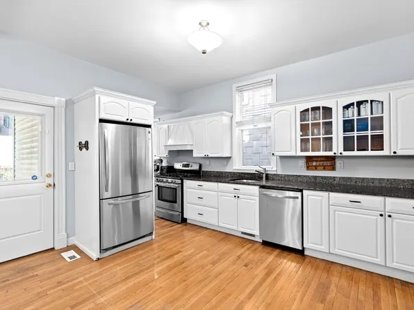 58 Gates St APT 1, South Boston, MA 02127