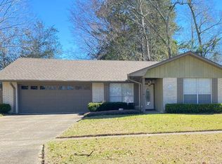 1320 Briarrose Dr, Baton Rouge, LA 70810