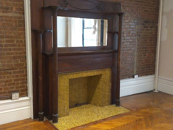 4th image of 224 W 79th St APT 2R