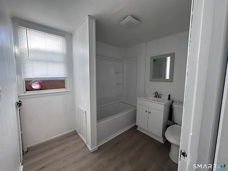24 Rocky Hill Ave — Photo 3