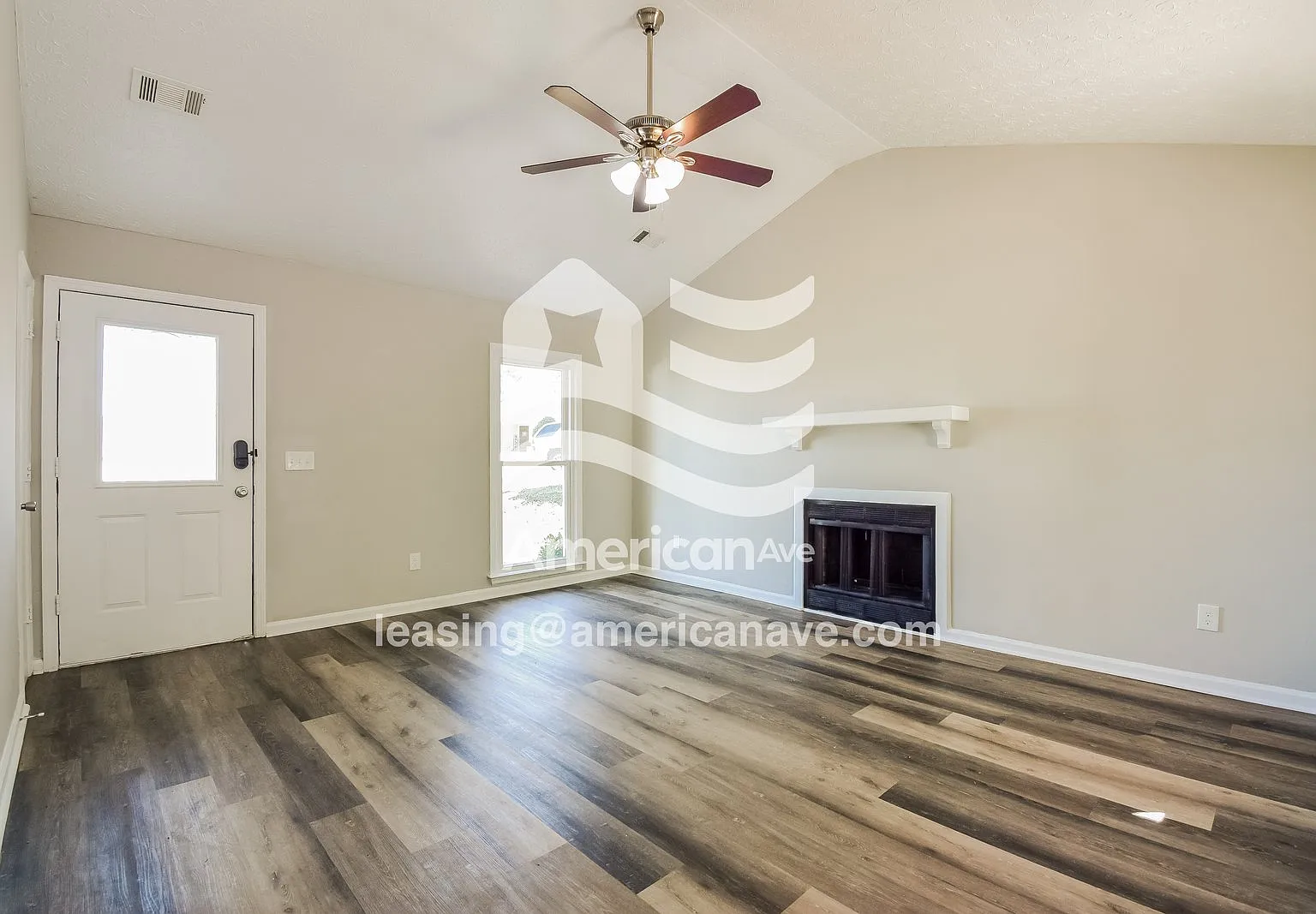 3 bed, 2.0 bath, 1195 sqft, $1,510 — Photo 2