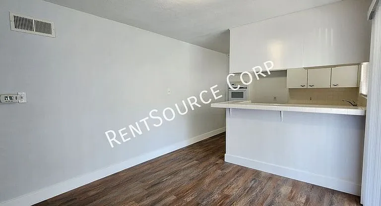 850 N Redding Way #C — Photo 6