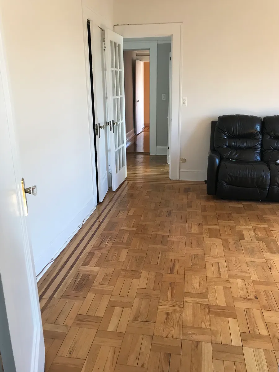 Living Room - 63 Hawthorne Ave #3S