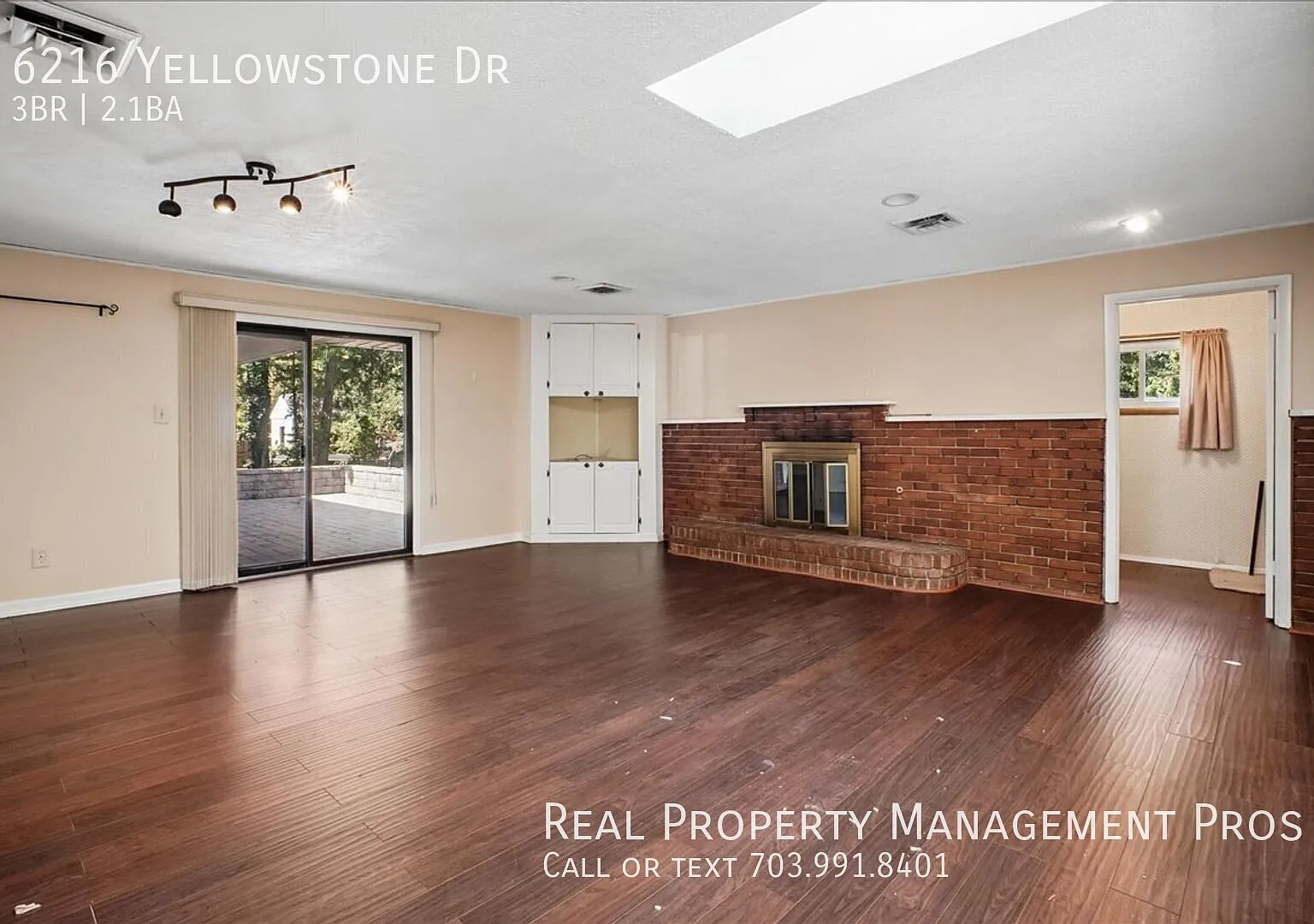 Massive Backyard + Sunny Great Room, Spa-Like Baths & an Amazing Alexandria Location! — Photo 4