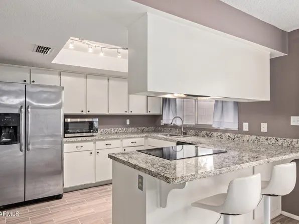 8434 N 54TH Drive, Glendale, AZ 85302