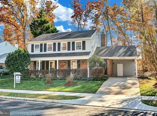 6153 Roxbury Ave, Springfield, VA 22152