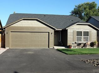 158 N Cottage Ln, Sisters, OR 97759