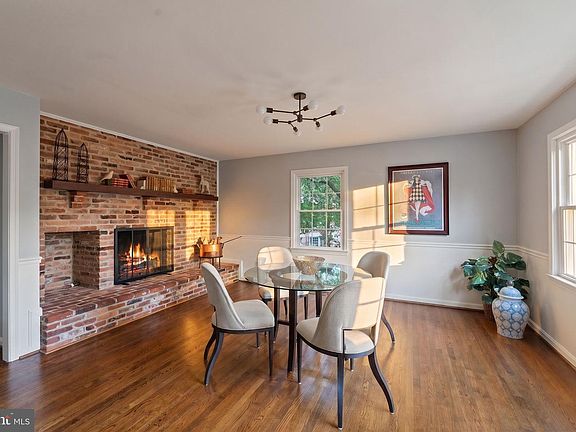4th image of 9280 Bailey Ln