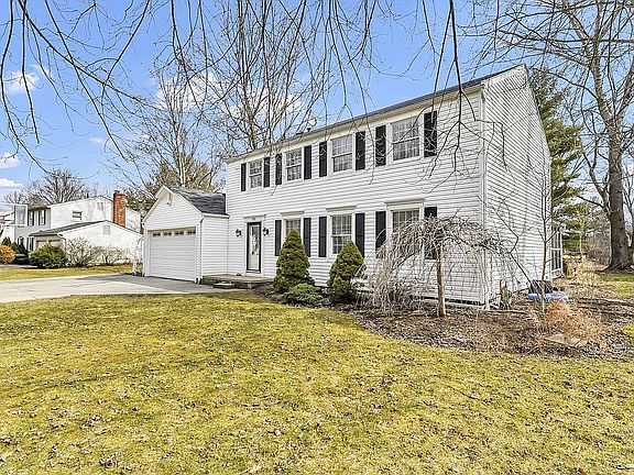 3rd image of 5787 Bradford Way