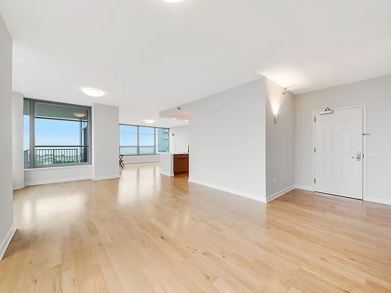 1600 S Prairie Ave #1902 — Photo 8
